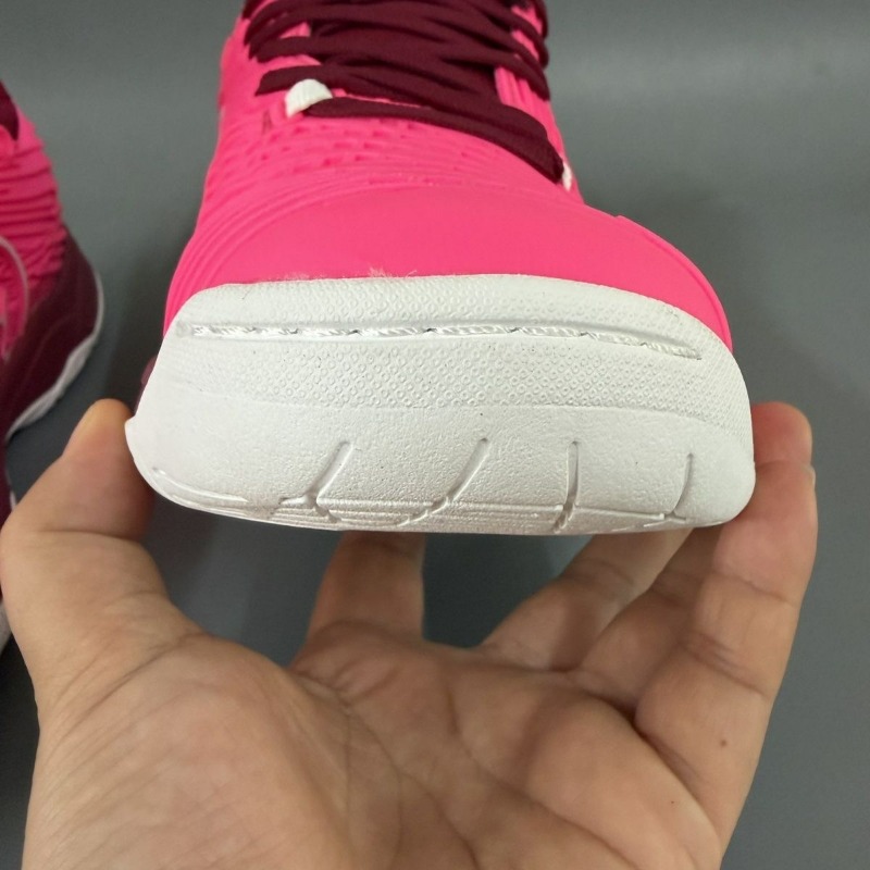プロフェッショナルテニスシューズ 女性用 滑り止め バドミン - Table Tennis Form のレビューと価格